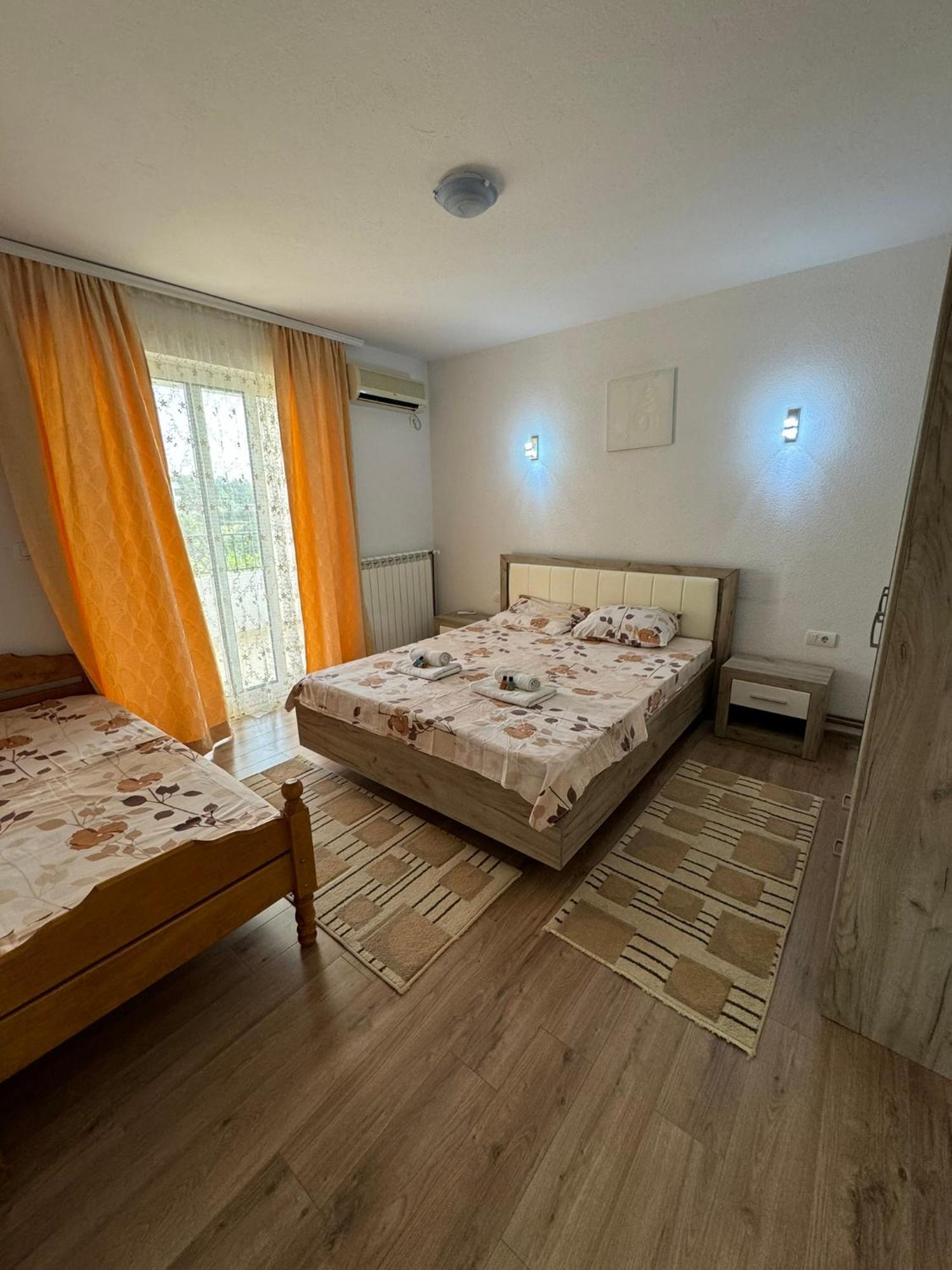 Berin Apartments Улцинь Экстерьер фото